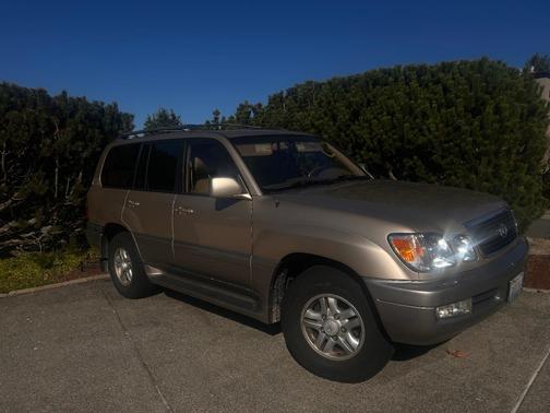 Gold 1998 Lexus LX 470 Base