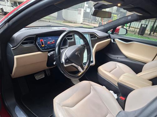 2015 Tesla Model S P85D