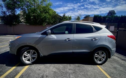 Silver 2012 Hyundai TUCSON GLS