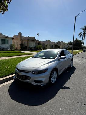 Silver 2018 Chevrolet Malibu LT