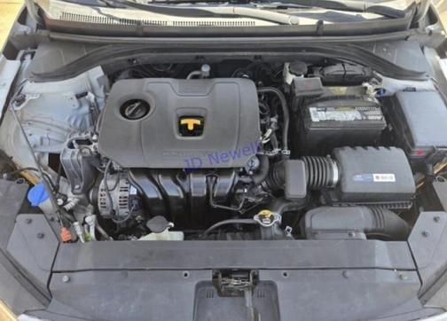 White 2019 Hyundai ELANTRA SEL