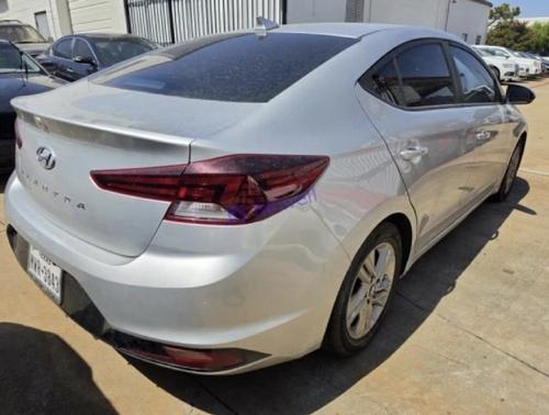 White 2019 Hyundai ELANTRA SEL
