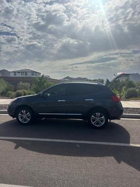 Blue 2013 Nissan Rogue SV