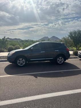 Blue 2013 Nissan Rogue SV