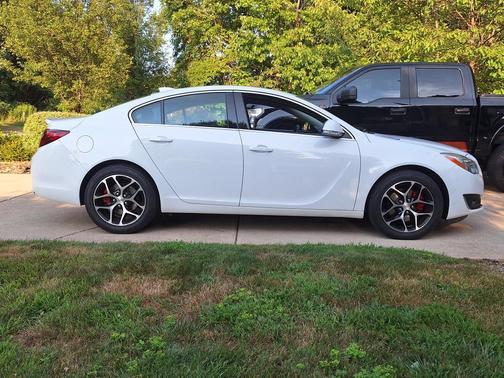 White 2017 Buick Regal Turbo Sport Touring