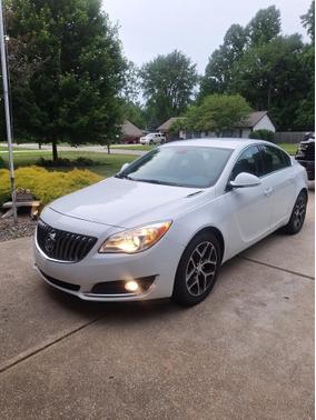 White 2017 Buick Regal Turbo Sport Touring