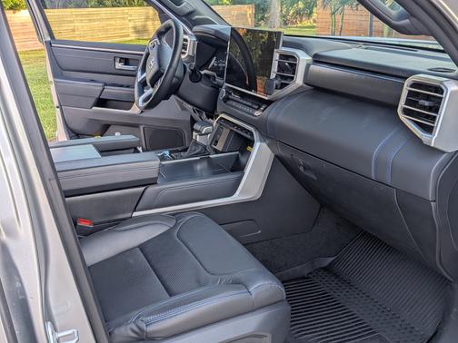 2023 Toyota Tundra Platinum