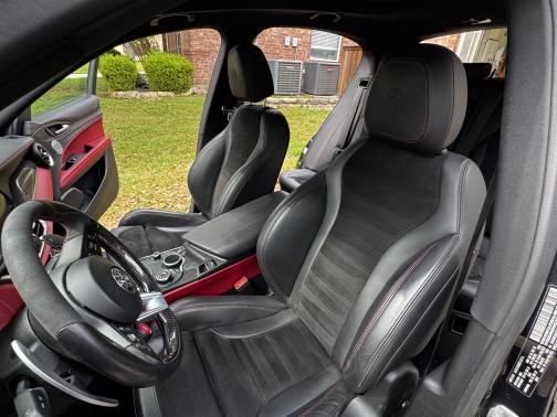 2018 Alfa Romeo Stelvio Quadrifoglio
