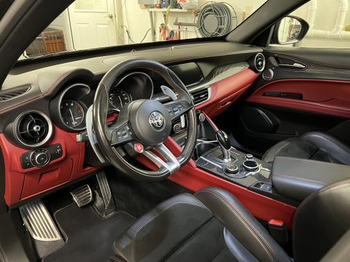2018 Alfa Romeo Stelvio Quadrifoglio