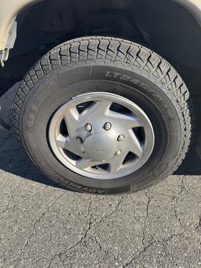 2010 Ford E350 Super Duty XL