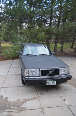Gray 1993 Volvo 240 Base