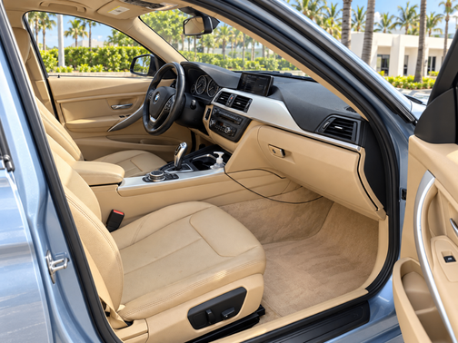 Blue 2015 BMW 320 i