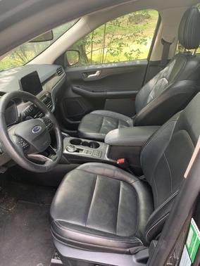 2020 Ford Escape Titanium Hybrid