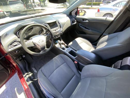 Red 2019 Chevrolet Cruze LT