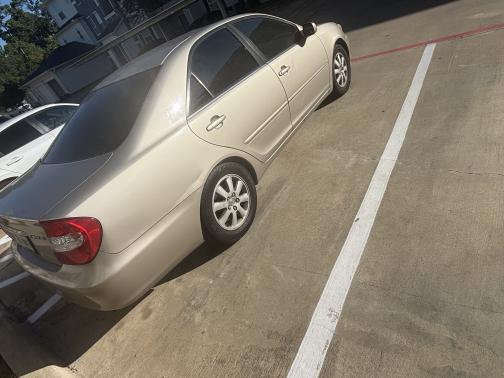 2004 Toyota Camry XLE
