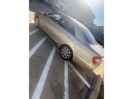 2004 Toyota Camry XLE