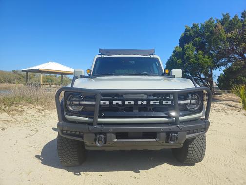 Gray 2024 Ford Bronco Outer Banks