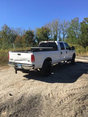 2005 Ford F-350 Lariat Crew Cab Super Duty