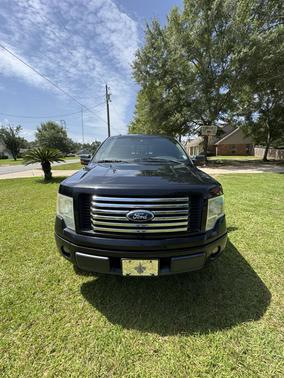 Black 2011 Ford F-150 XLT