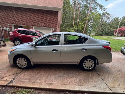 Silver 2016 Nissan Versa 1.6 S+