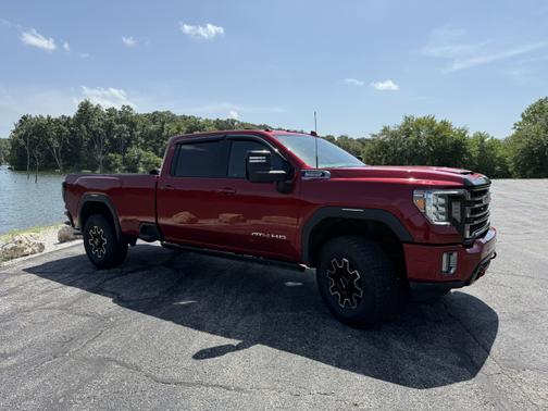 2021 GMC Sierra 2500 AT4