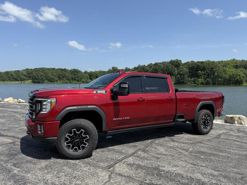 2021 GMC Sierra 2500 AT4