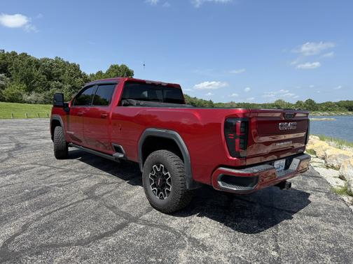 2021 GMC Sierra 2500 AT4
