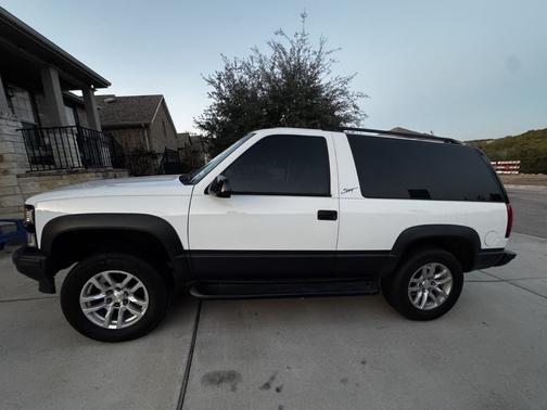 1997 Chevrolet Tahoe Base