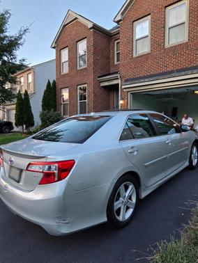 Silver 2013 Toyota Camry SE