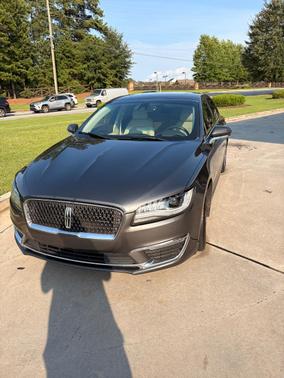 Gray 2019 Lincoln MKZ Reserve I