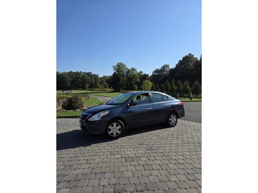 2015 Nissan Versa 1.6 SV