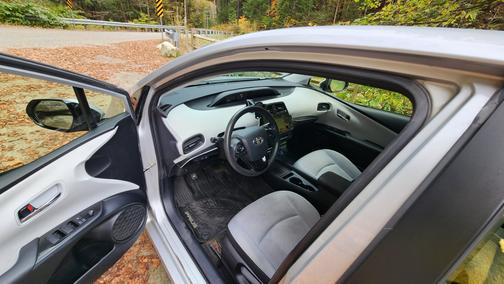 2019 Toyota Prius LE