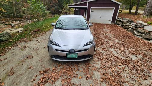 2019 Toyota Prius LE