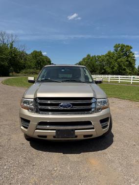 Gold 2017 Ford Expedition Limited