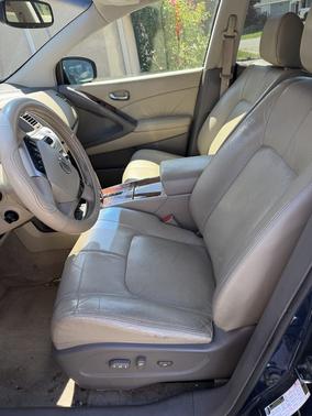 Blue 2009 Nissan Murano LE