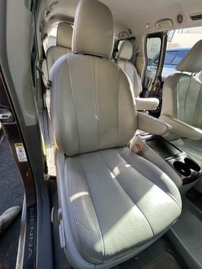 2013 Toyota Sienna XLE