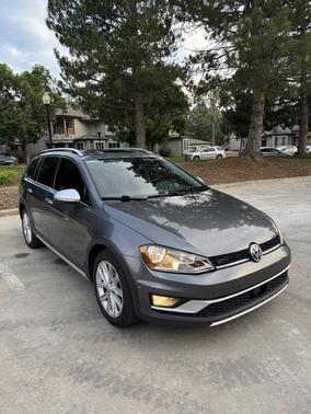 2017 Volkswagen Golf Alltrack TSI SE