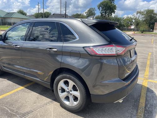 Gray 2018 Ford Edge SEL