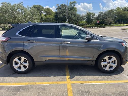 Gray 2018 Ford Edge SEL