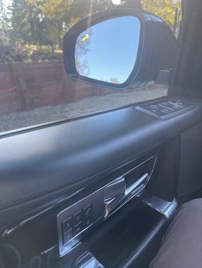 2015 Land Rover LR4 Lux