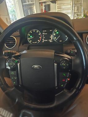 2015 Land Rover LR4 Lux