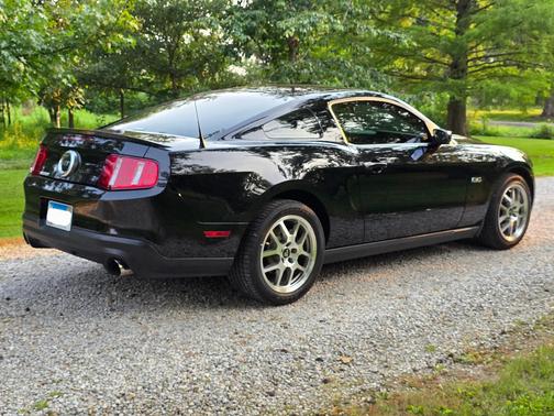 Black 2011 Ford Mustang GT Premium