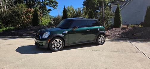 Green 2013 MINI Hardtop Cooper S