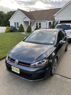 2015 Volkswagen Golf GTI 2.0T Autobahn 4-Door