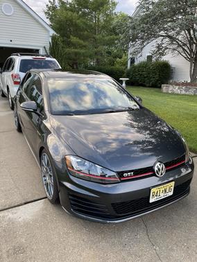 2015 Volkswagen Golf GTI 2.0T Autobahn 4-Door