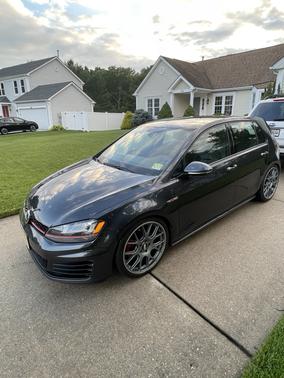 2015 Volkswagen Golf GTI 2.0T Autobahn 4-Door
