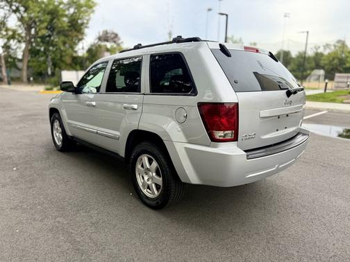 2010 Jeep Grand Cherokee Laredo