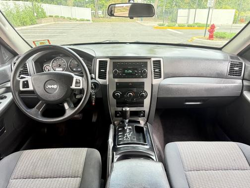 2010 Jeep Grand Cherokee Laredo