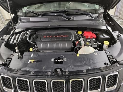 Black 2021 Jeep Compass Latitude