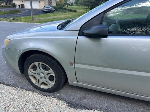 Silver 2003 Saturn Ion 2